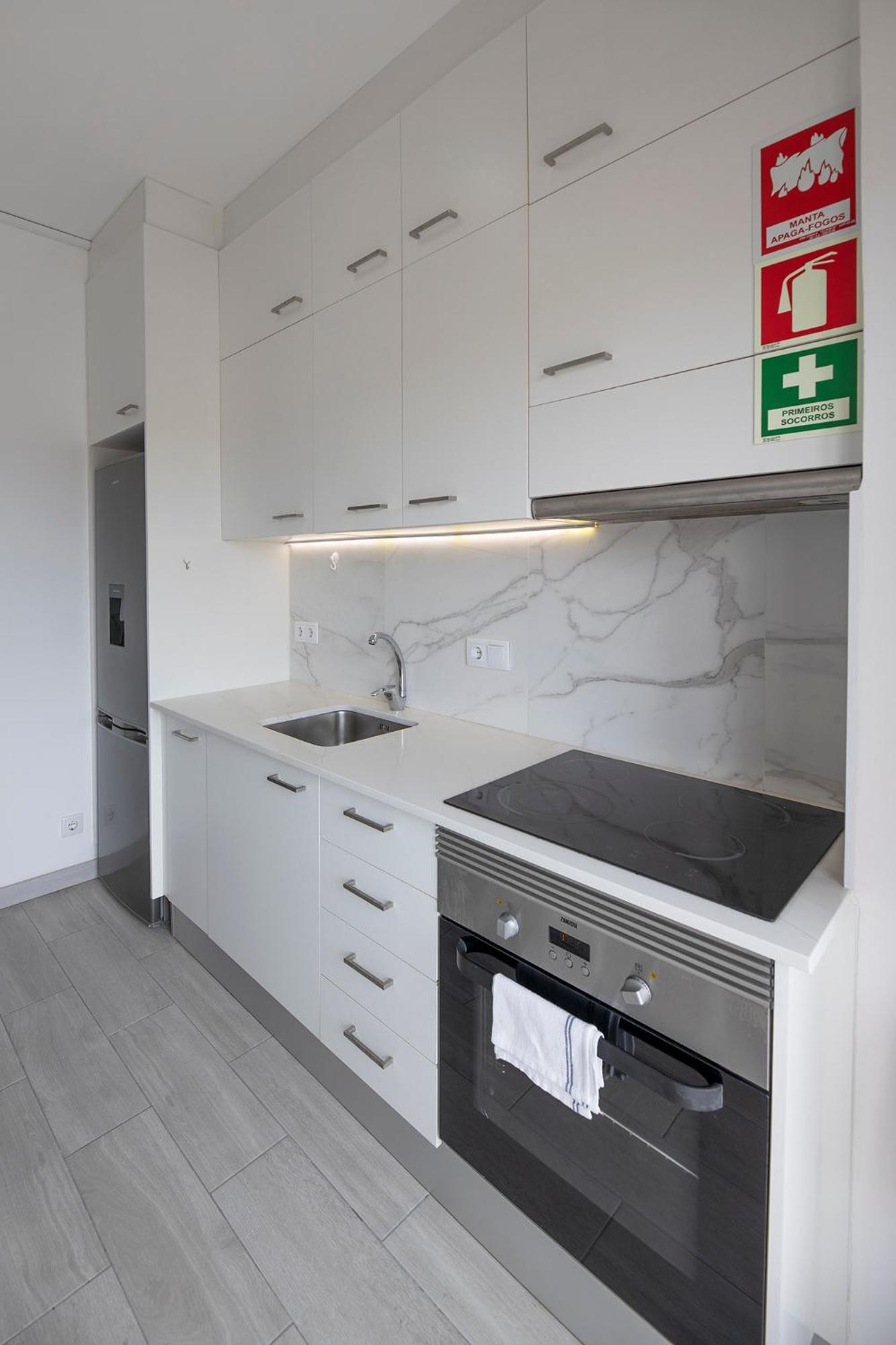 Flh Porto Spacious Apartment With Balcony Exterior foto